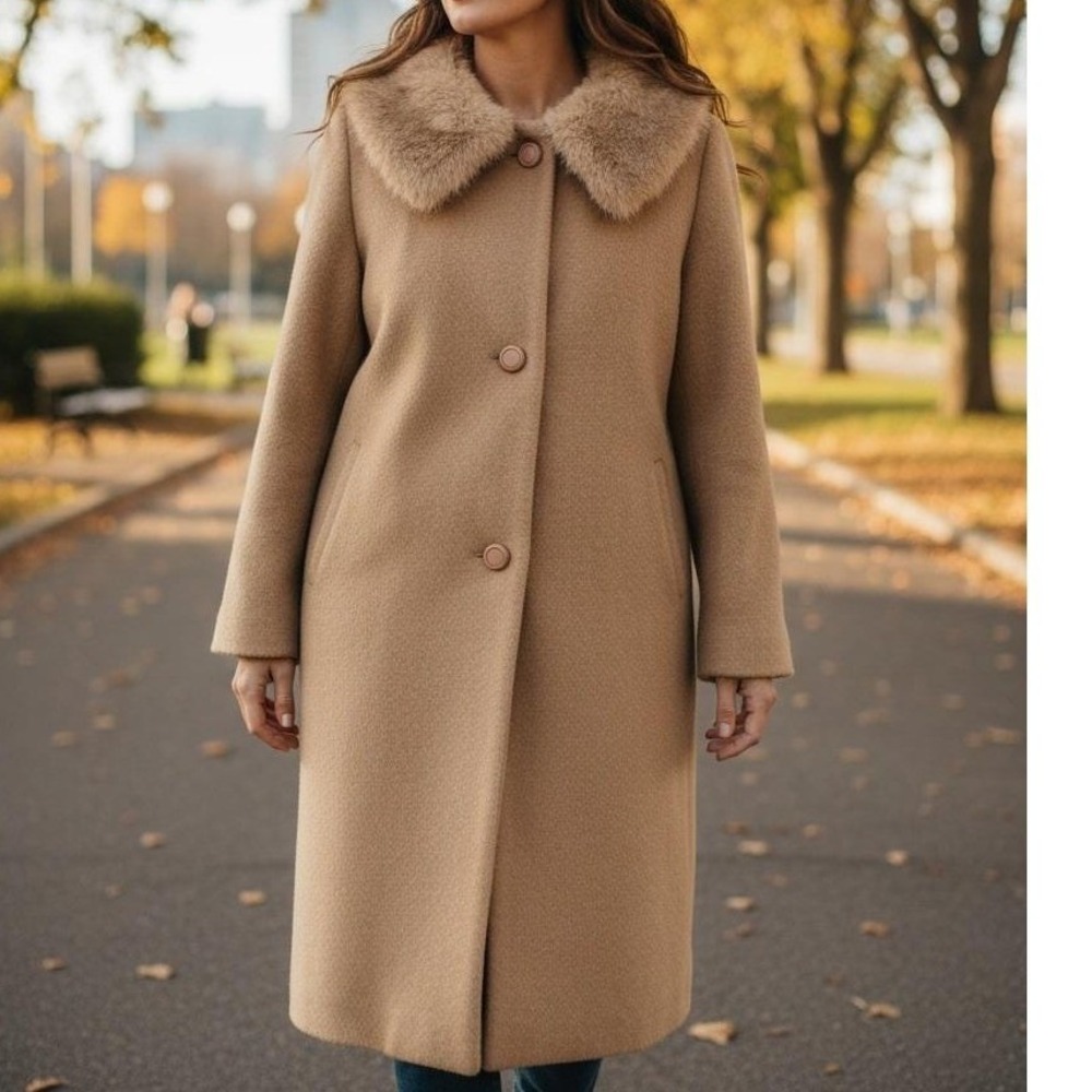 Vintage 1950s/1960s Coat with Real Fur Collar – ILGWU Union Made,‎ Made in USA